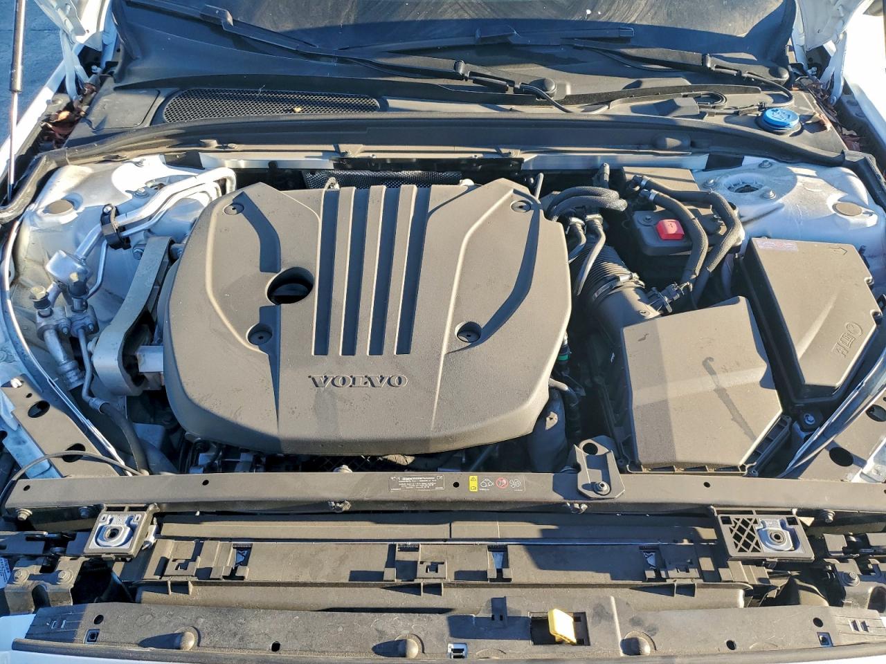 2024 VOLVO S60 CORE photo 11