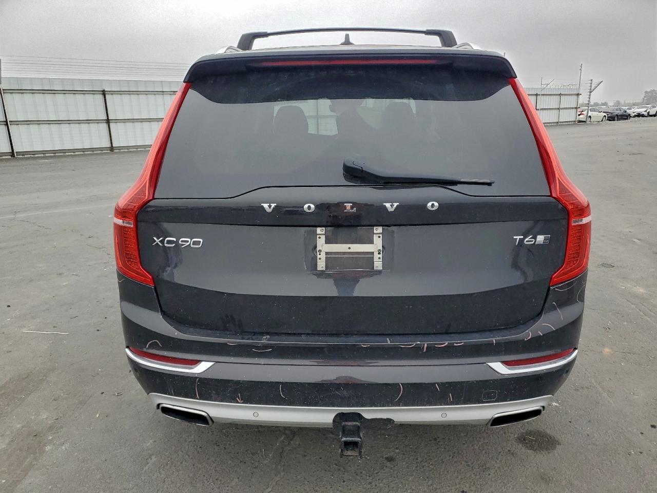 2016 VOLVO XC90 T6 photo 6