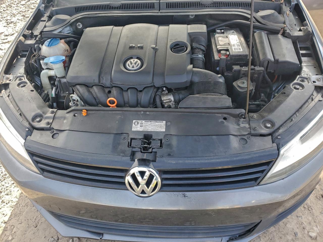 2011 VOLKSWAGEN JETTA SE photo 11
