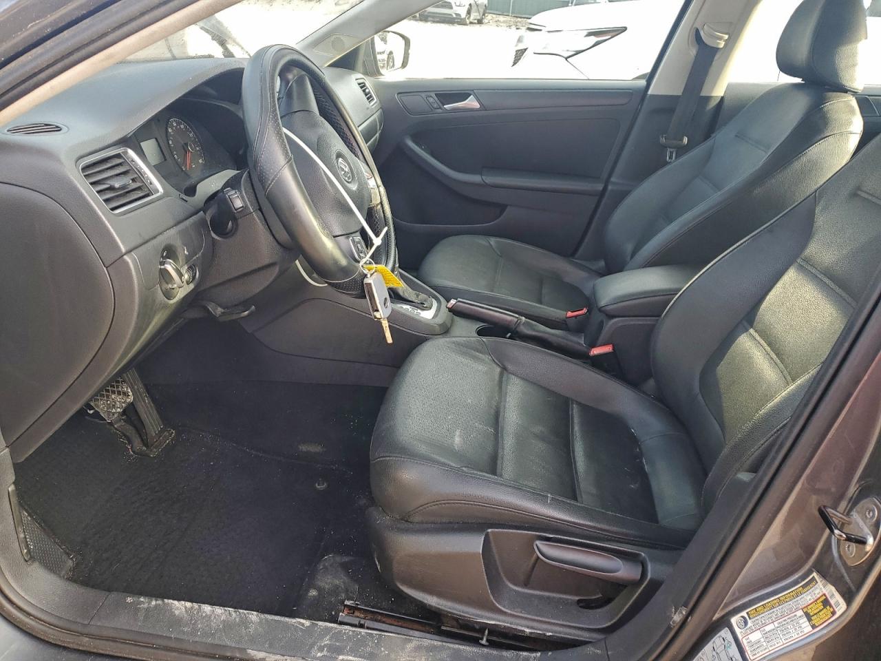 2011 VOLKSWAGEN JETTA SE photo 7