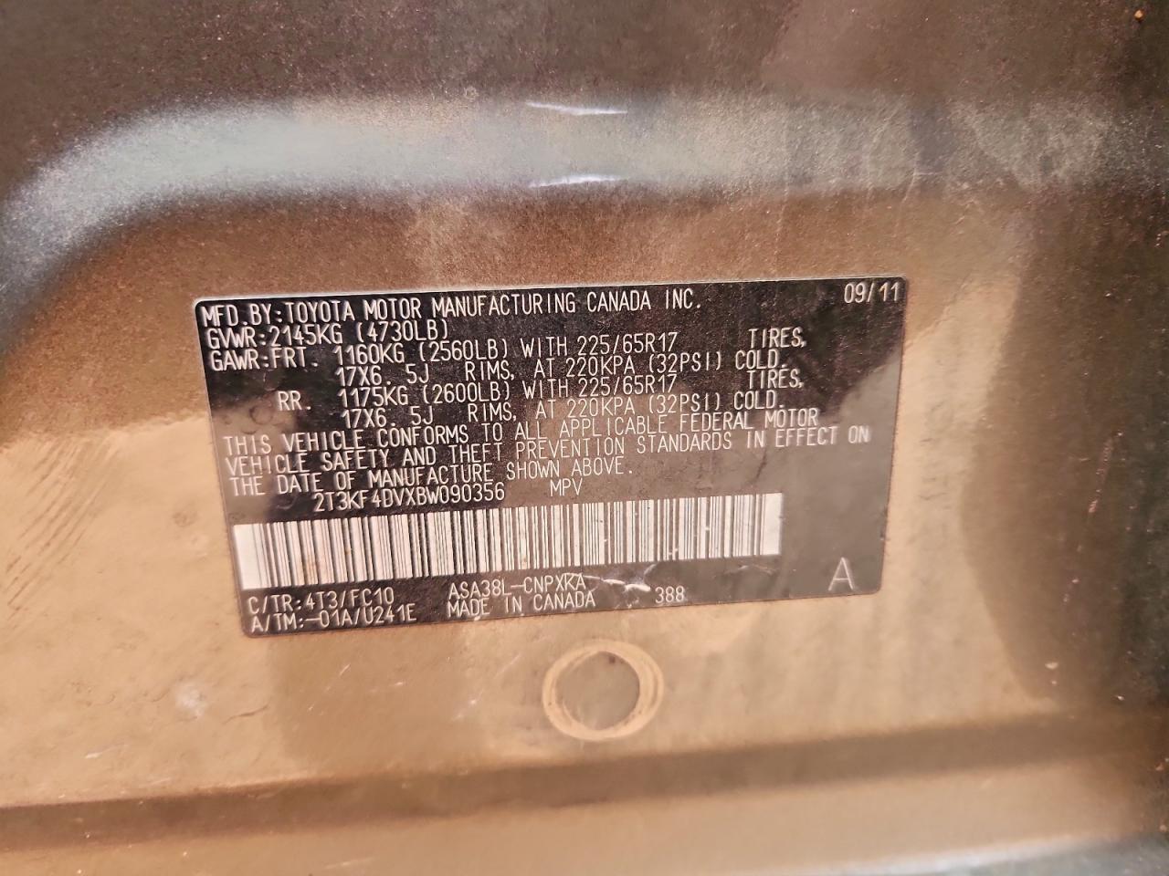 2011 TOYOTA RAV4 photo 13