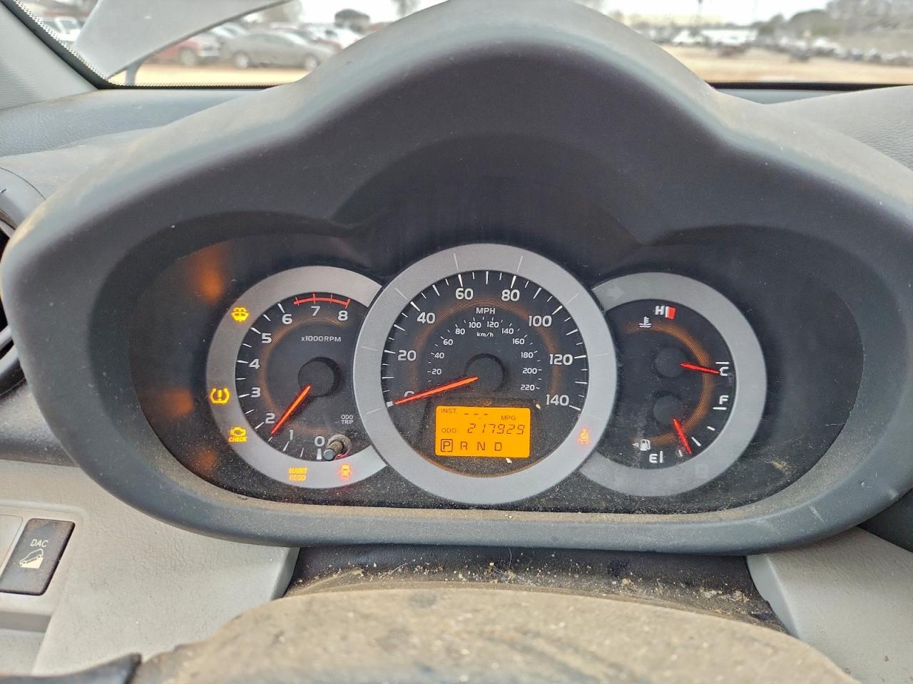 2011 TOYOTA RAV4 photo 9