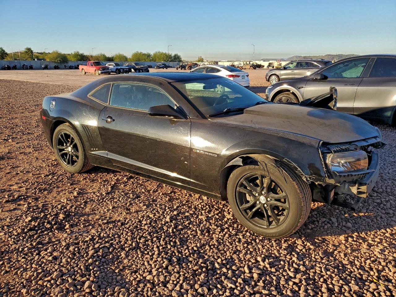 2015 CHEVROLET CAMARO LT photo 4