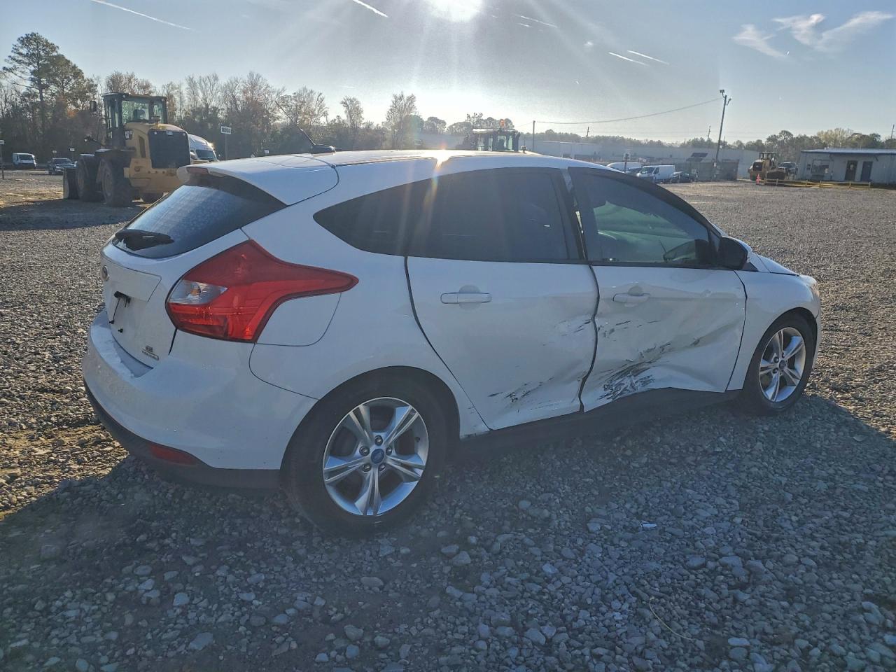 2014 FORD FOCUS SE photo 3