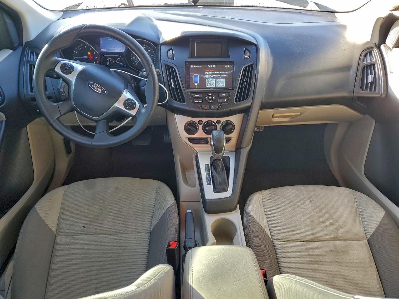 2014 FORD FOCUS SE photo 8