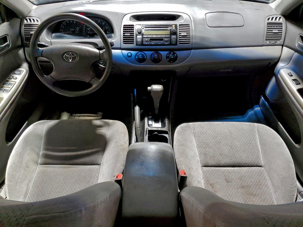 2003 TOYOTA CAMRY LE photo 8