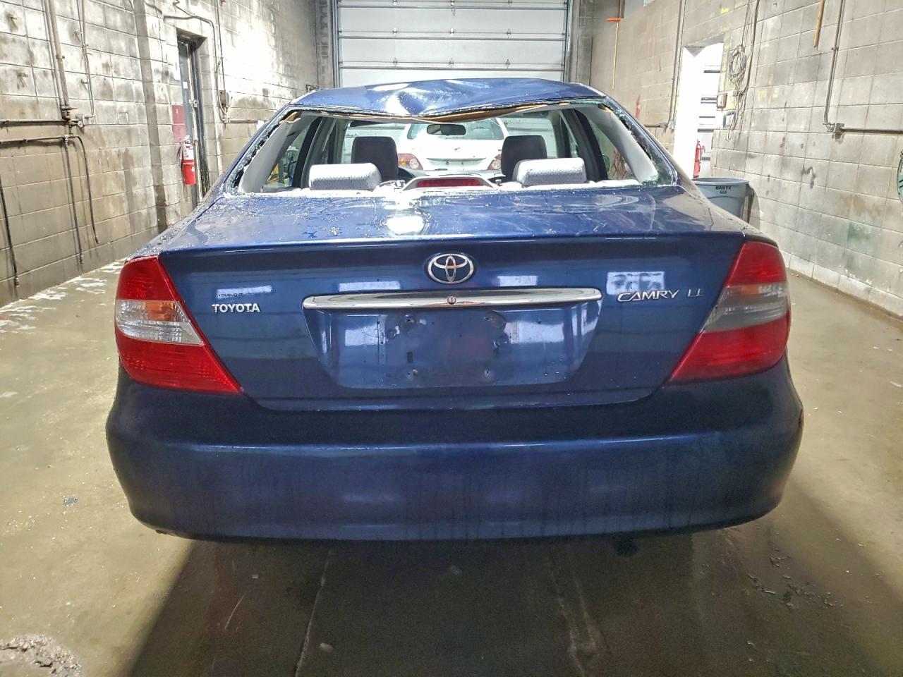 2003 TOYOTA CAMRY LE photo 6