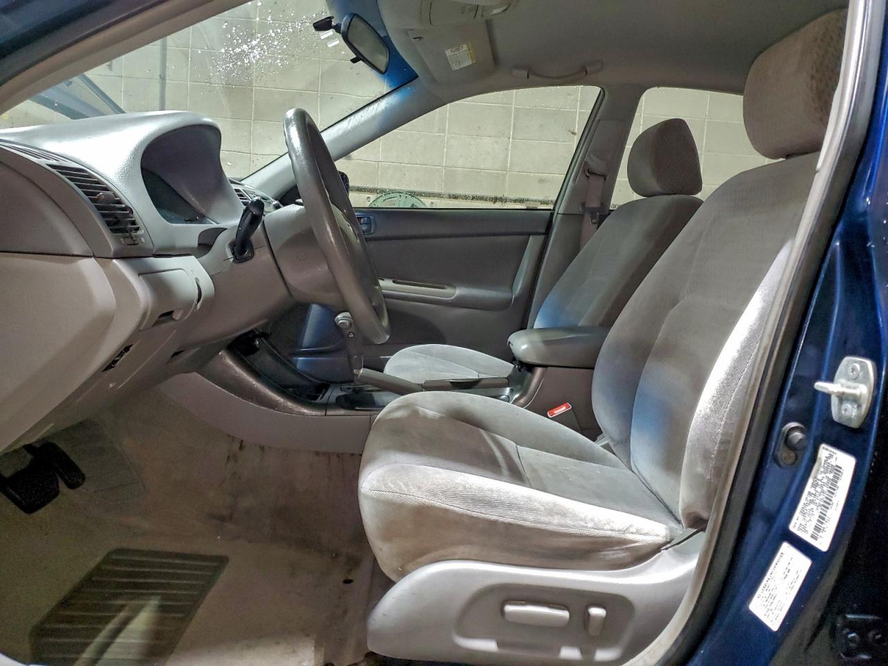 2003 TOYOTA CAMRY LE photo 7