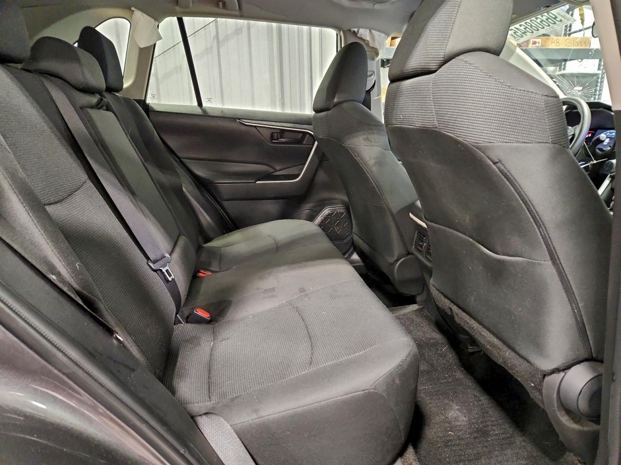2024 TOYOTA RAV4 LE photo 10