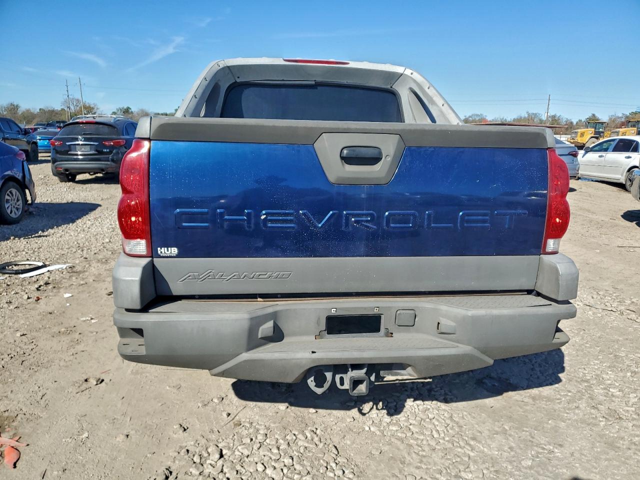 2002 CHEVROLET AVALANCHE photo 6