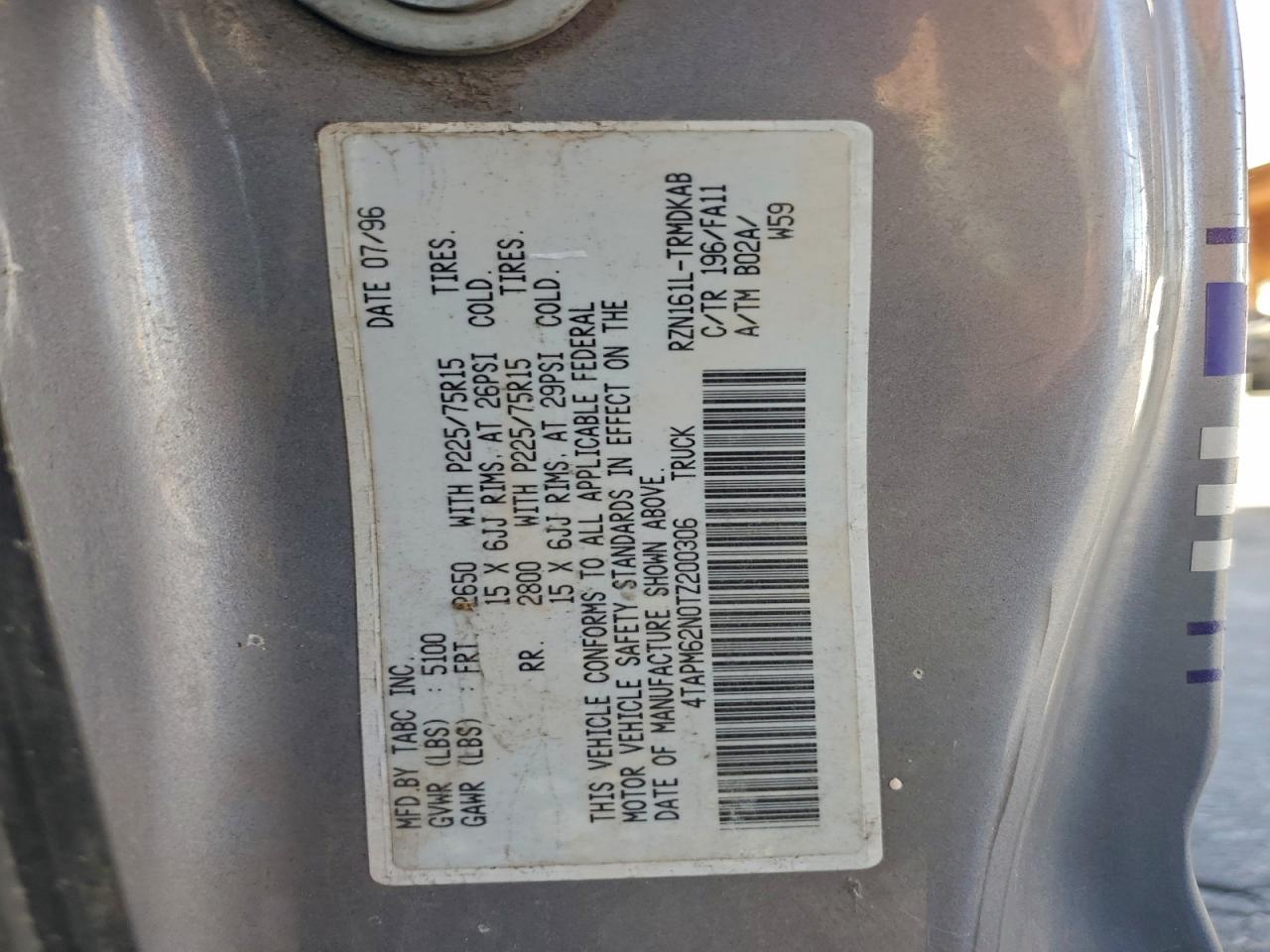 1996 TOYOTA TACOMA photo 12