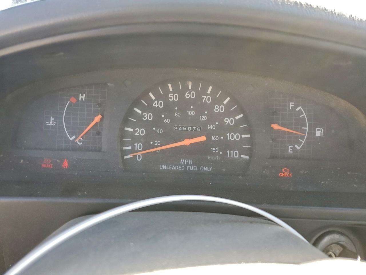 1996 TOYOTA TACOMA photo 9