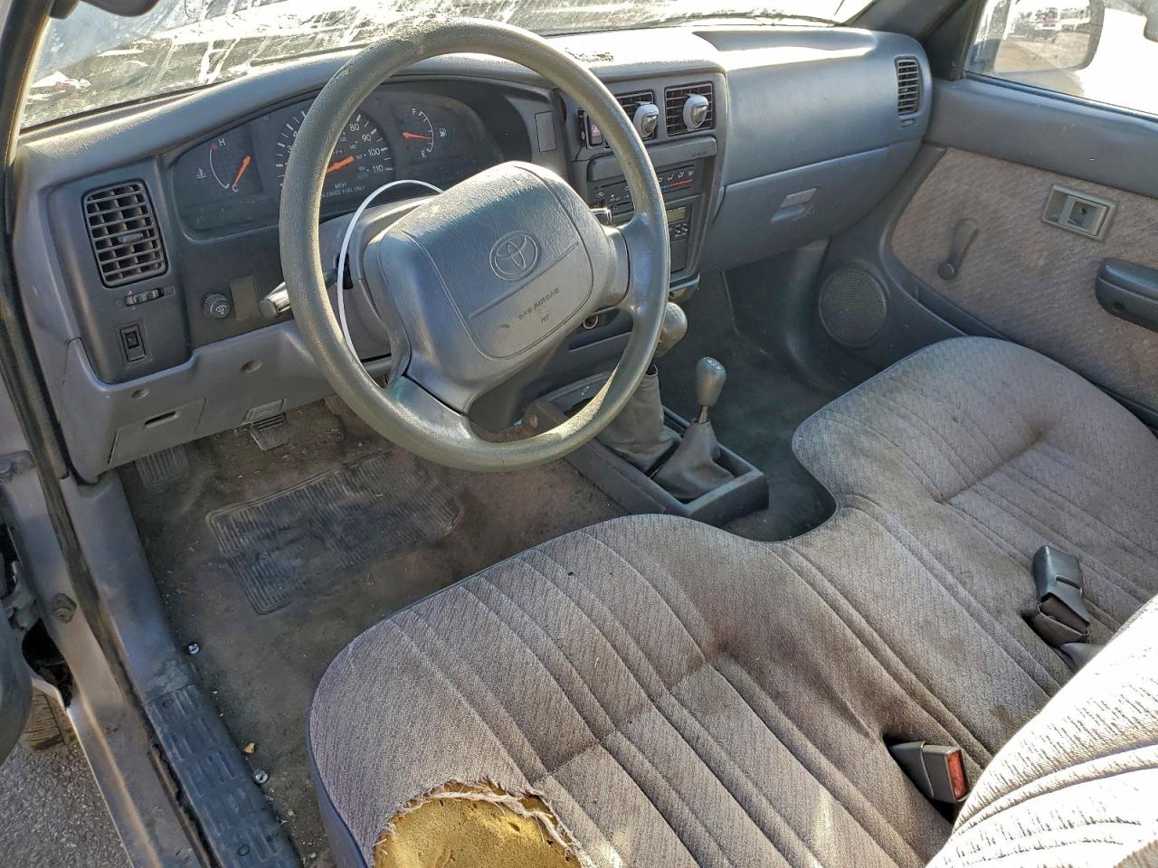 1996 TOYOTA TACOMA photo 8