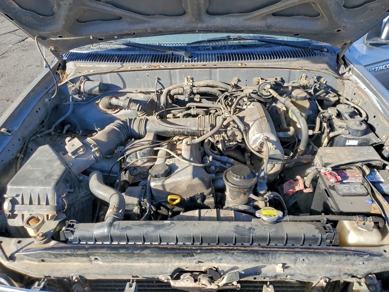 1996 TOYOTA TACOMA photo 11