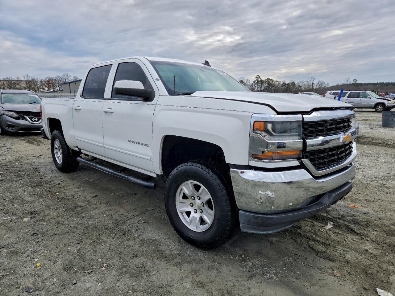 2016 CHEVROLET SILVERADO C1500 LT photo 4
