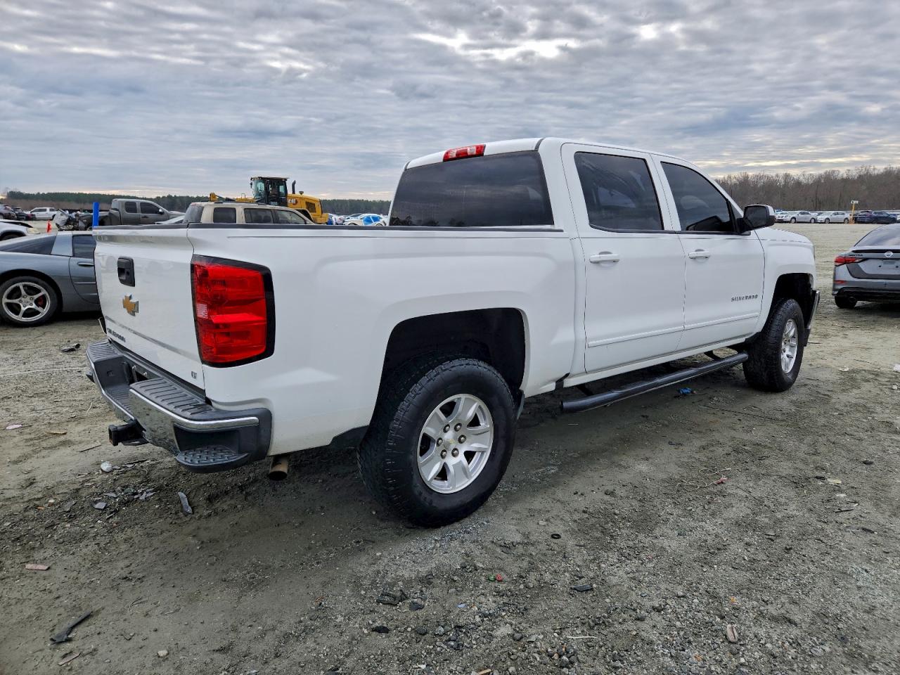 2016 CHEVROLET SILVERADO C1500 LT photo 3