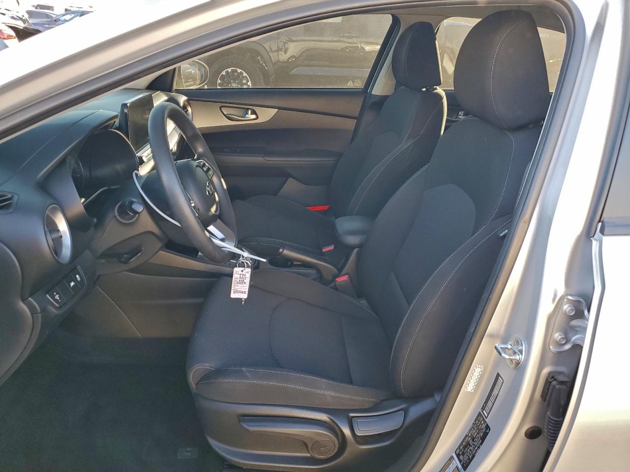 2021 KIA FORTE FE photo 7