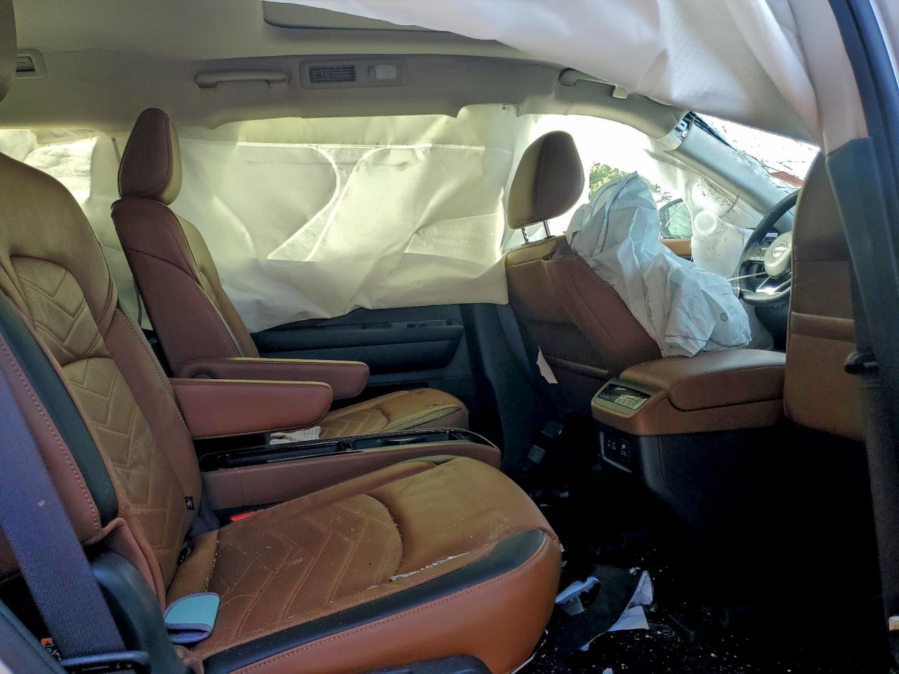 2023 NISSAN PATHFINDER PLATINUM photo 11