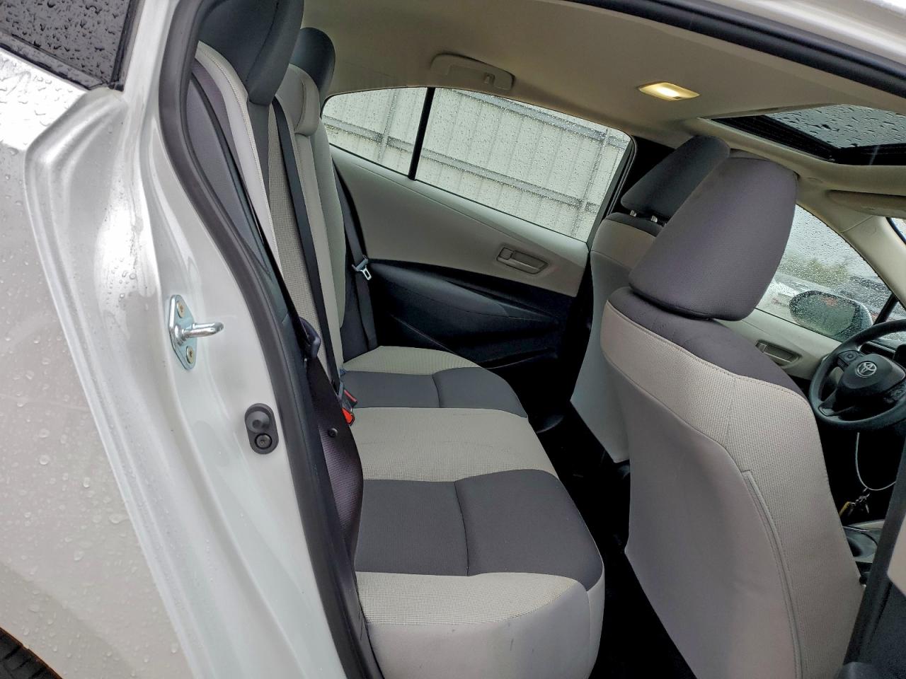 2023 TOYOTA COROLLA LE photo 10