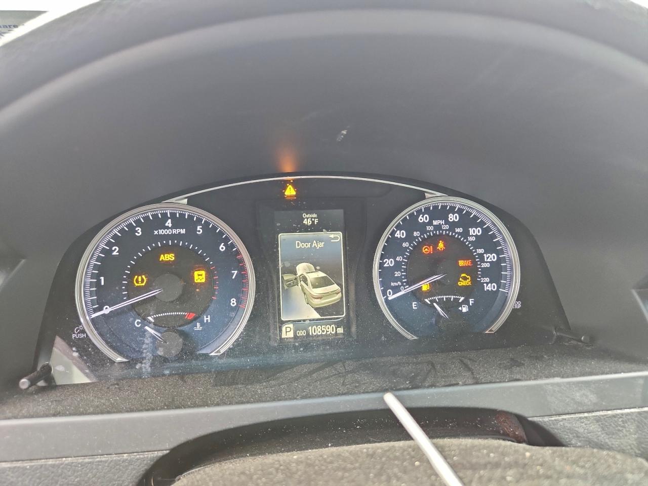 2017 TOYOTA CAMRY LE photo 9