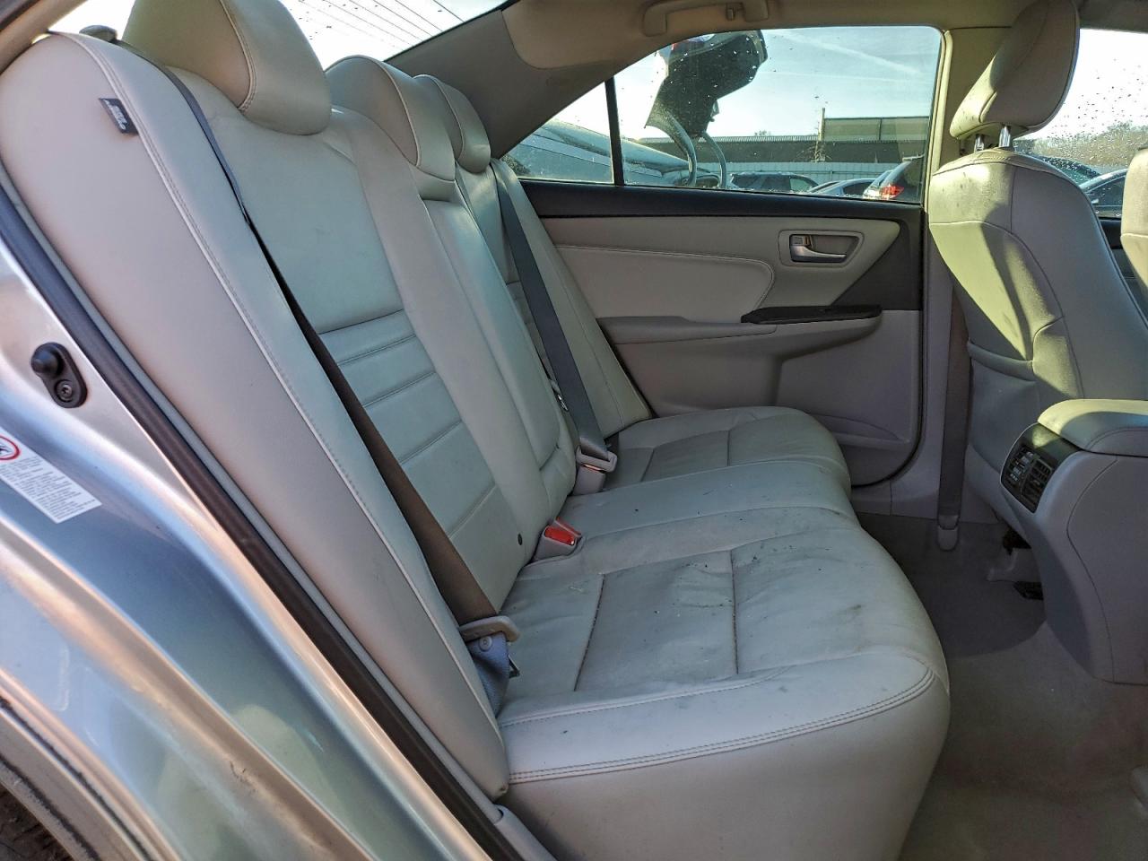 2017 TOYOTA CAMRY LE photo 10