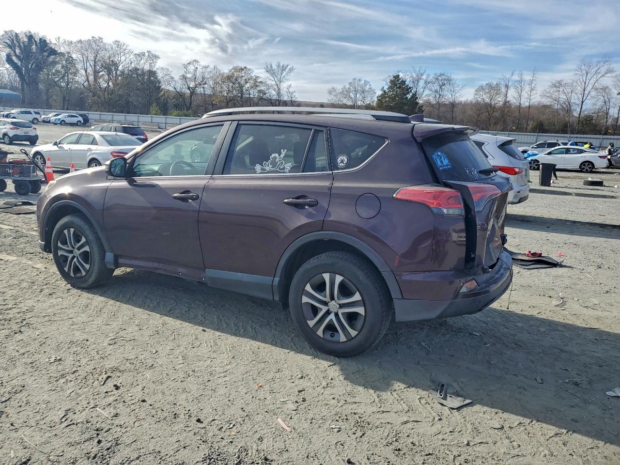 2017 TOYOTA RAV4 LE photo 2