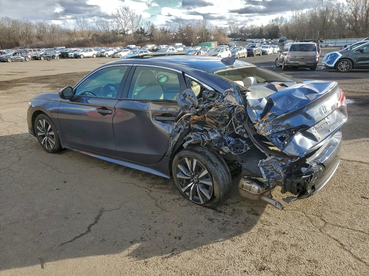 2022 HONDA CIVIC EX photo 2