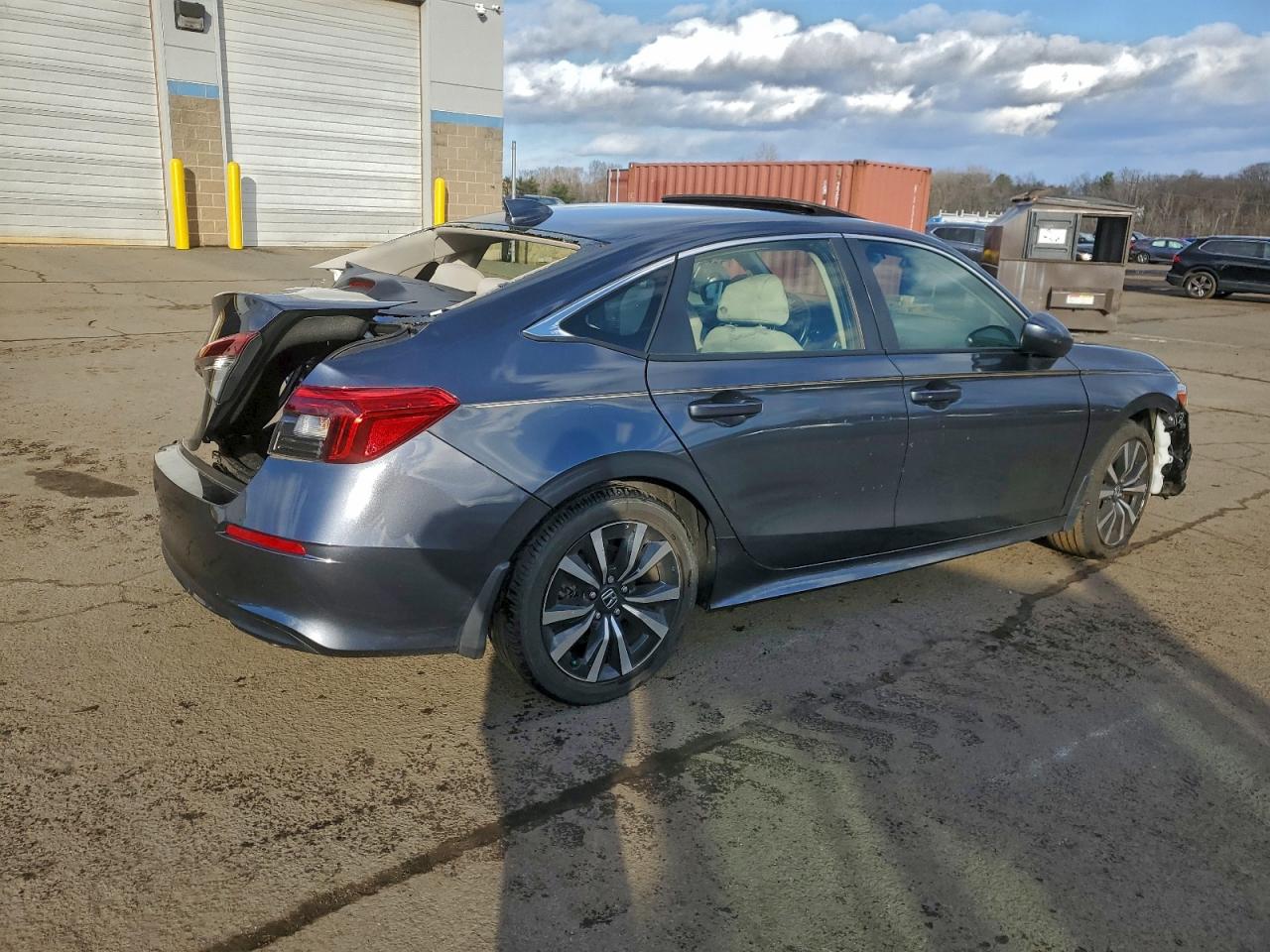 2022 HONDA CIVIC EX photo 3