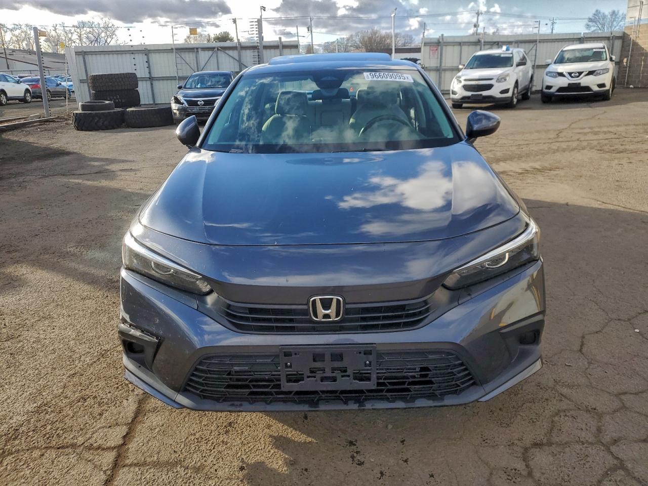 2022 HONDA CIVIC EX photo 5