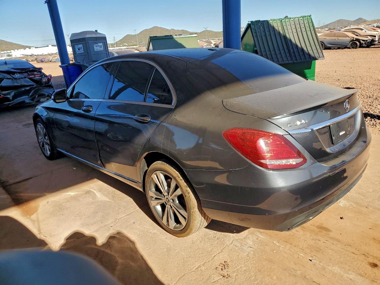 2015 MERCEDES-BENZ C 300 photo 2