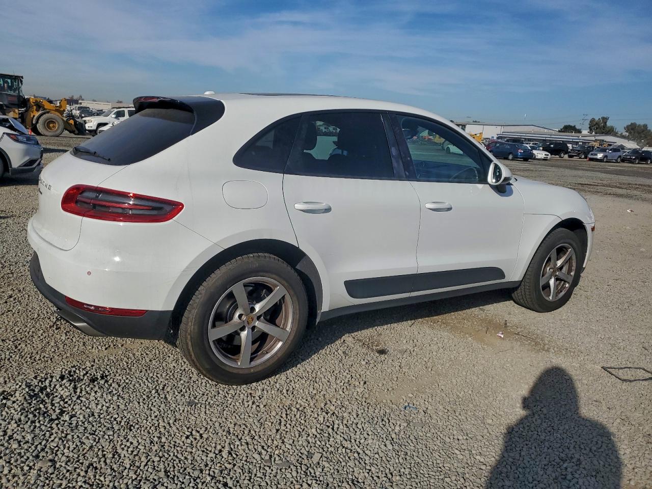 2017 PORSCHE MACAN photo 3
