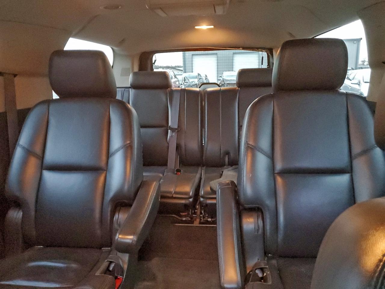2011 CHEVROLET SUBURBAN K1500 LTZ photo 10