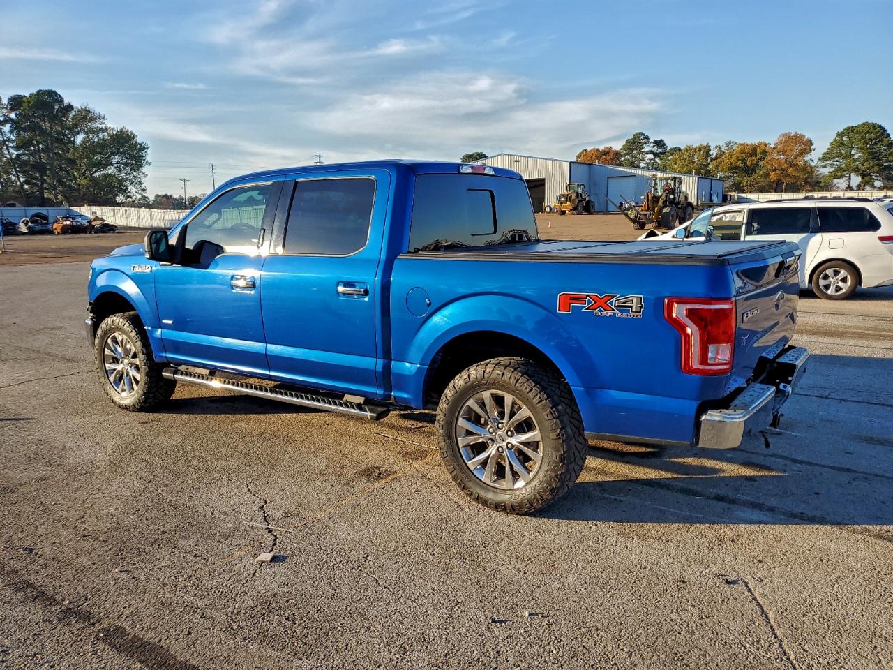 2017 FORD F150 SUPERCREW photo 2