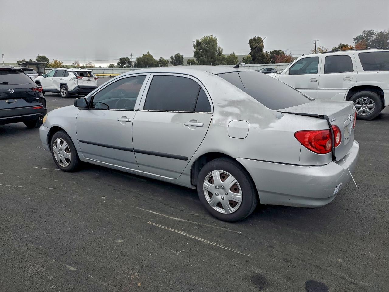 2005 TOYOTA COROLLA CE photo 2
