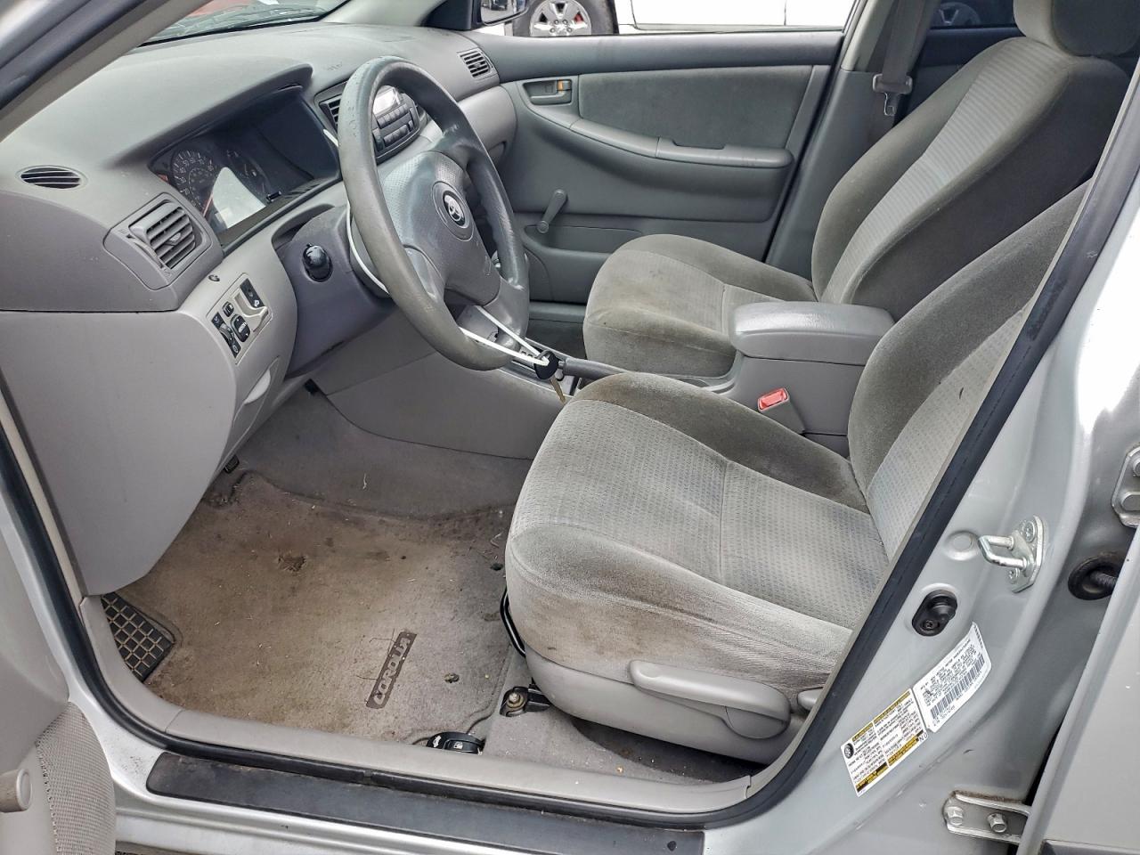 2005 TOYOTA COROLLA CE photo 7