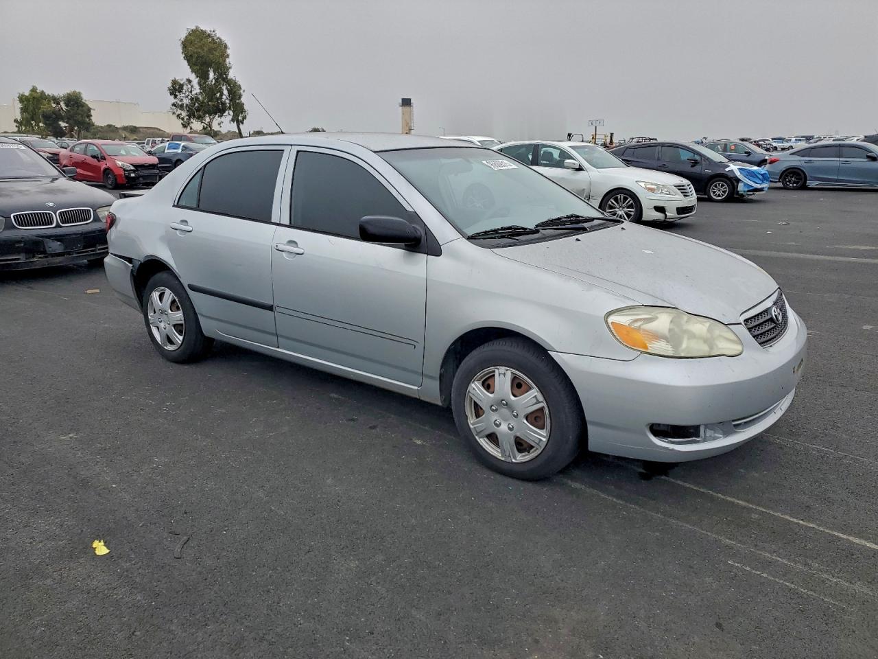 2005 TOYOTA COROLLA CE photo 4