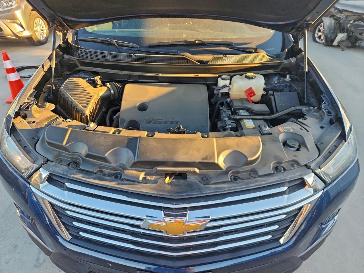 2023 CHEVROLET TRAVERSE LT photo 11