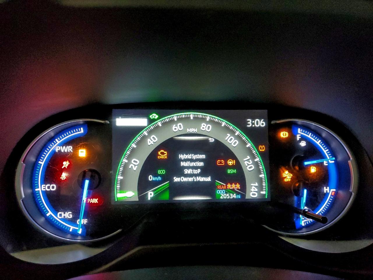 2025 TOYOTA RAV4 XLE photo 9