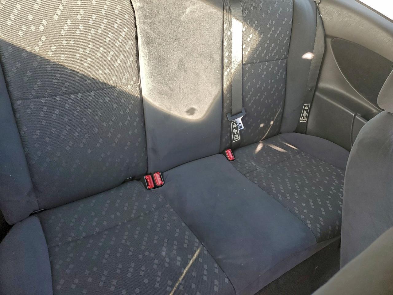 2001 FORD FOCUS ZX3 photo 10