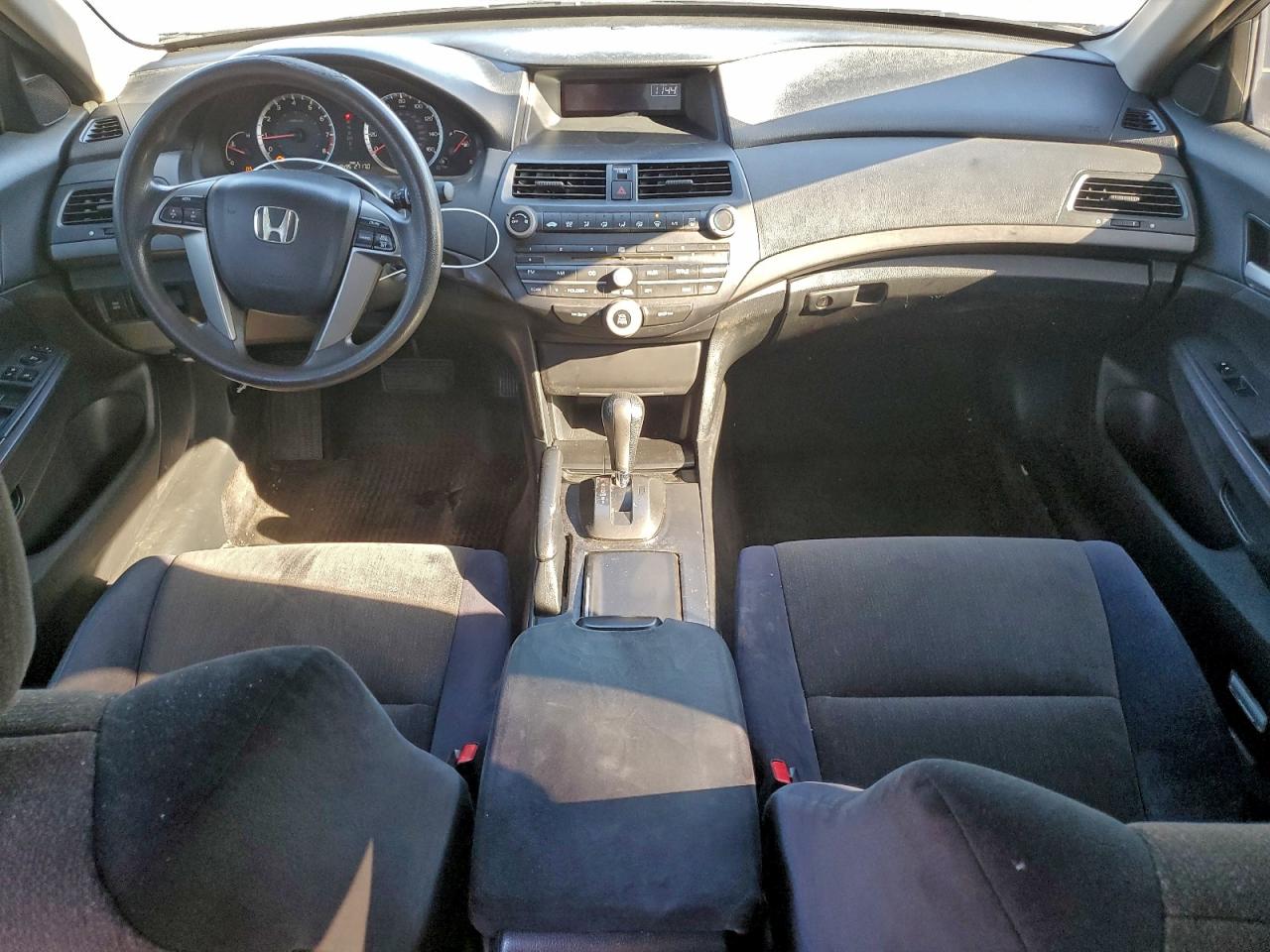 2009 HONDA ACCORD LX photo 8