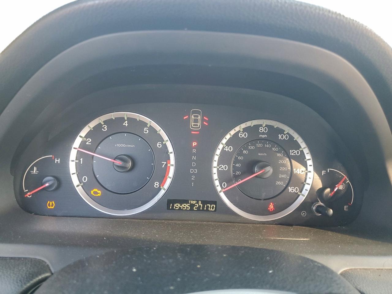 2009 HONDA ACCORD LX photo 9