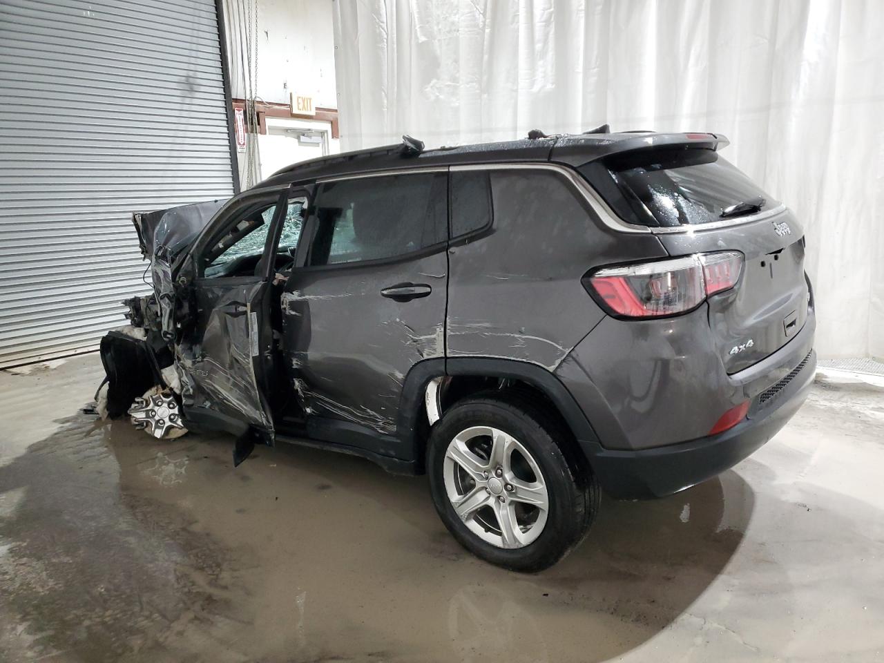 2024 JEEP COMPASS LATITUDE photo 2