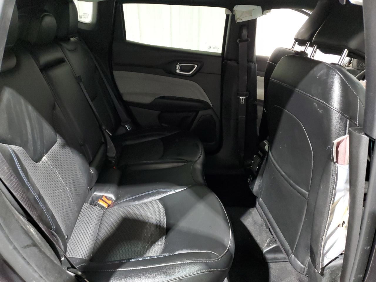 2024 JEEP COMPASS LATITUDE photo 11