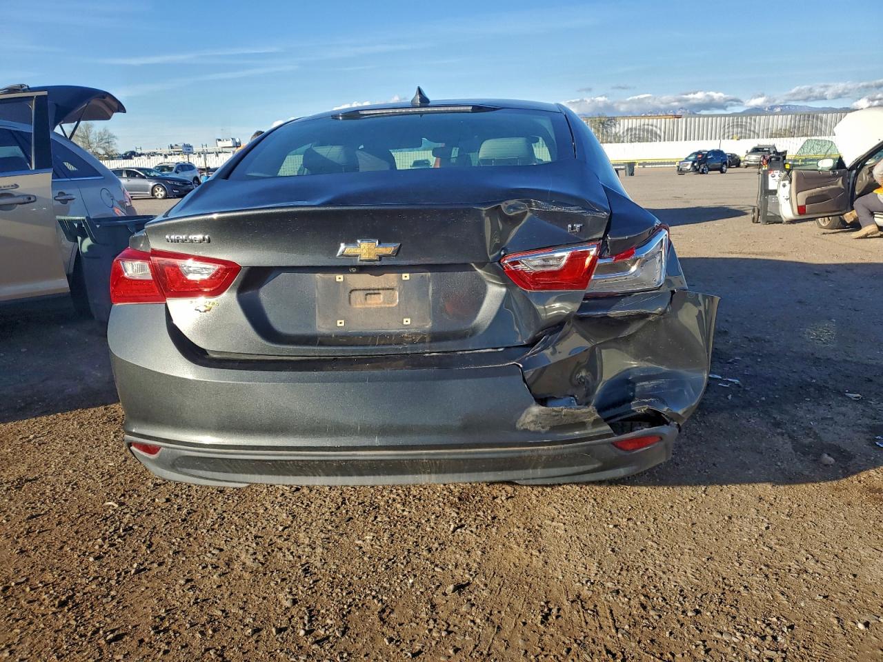 2016 CHEVROLET MALIBU LT photo 6
