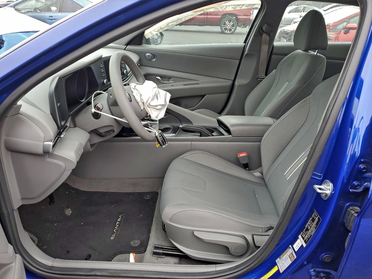 2022 HYUNDAI ELANTRA SEL photo 7