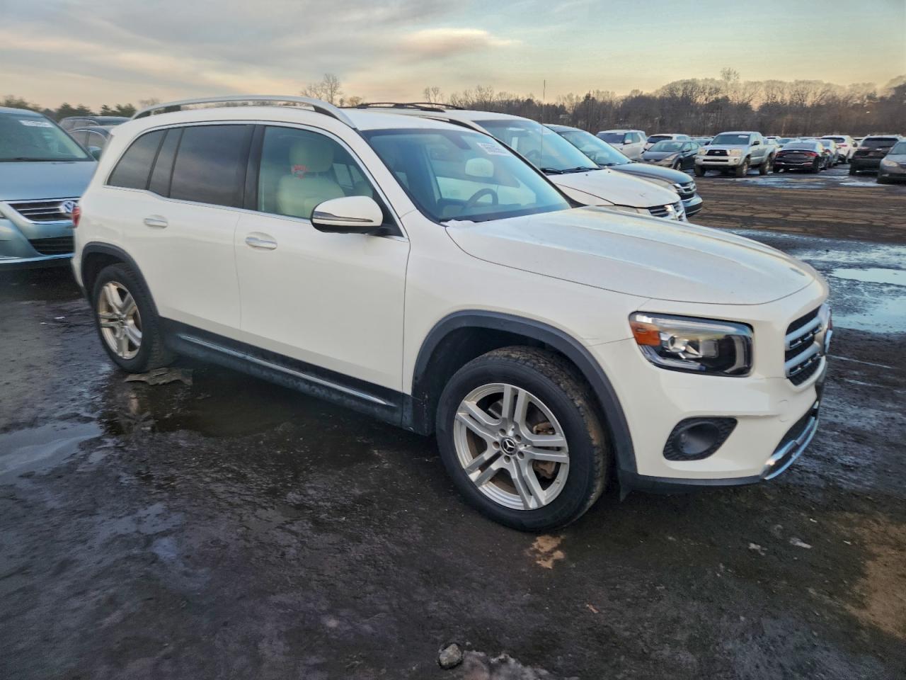 2020 MERCEDES-BENZ GLB 250 4MATIC photo 4