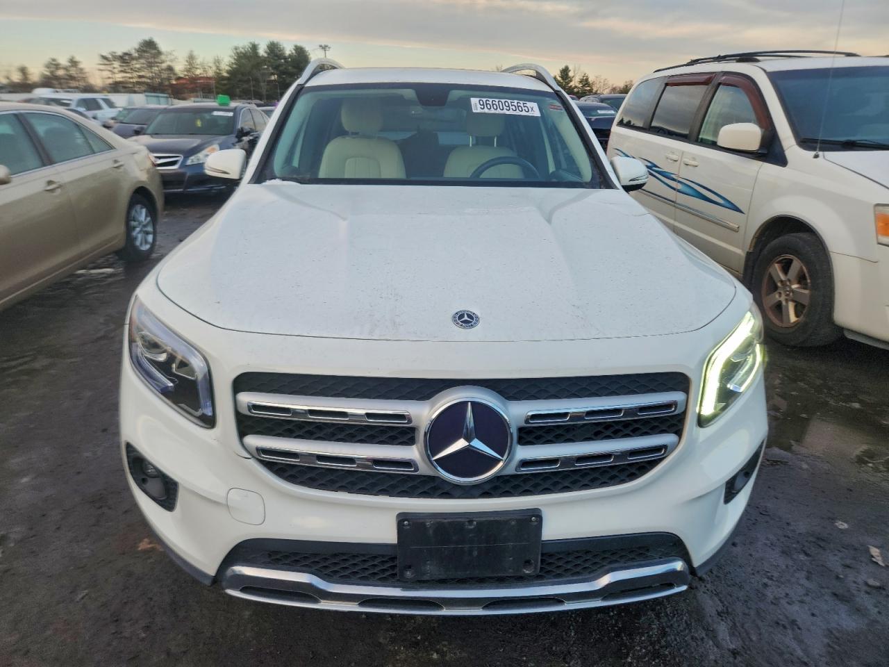 2020 MERCEDES-BENZ GLB 250 4MATIC photo 5