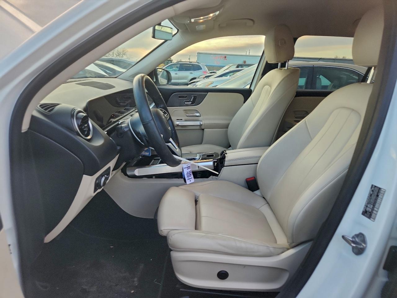 2020 MERCEDES-BENZ GLB 250 4MATIC photo 7