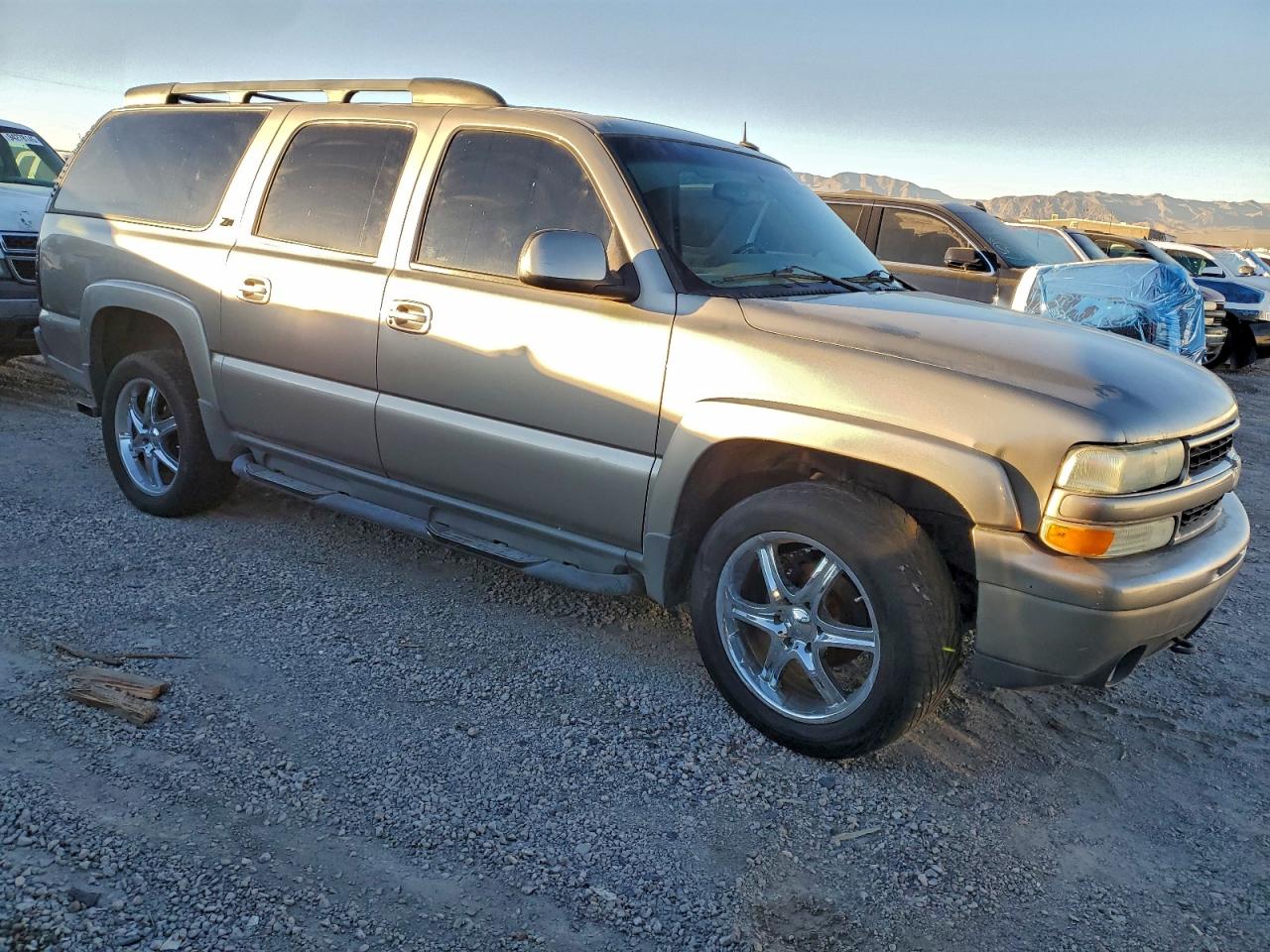 2002 CHEVROLET SUBURBAN K1500 photo 4