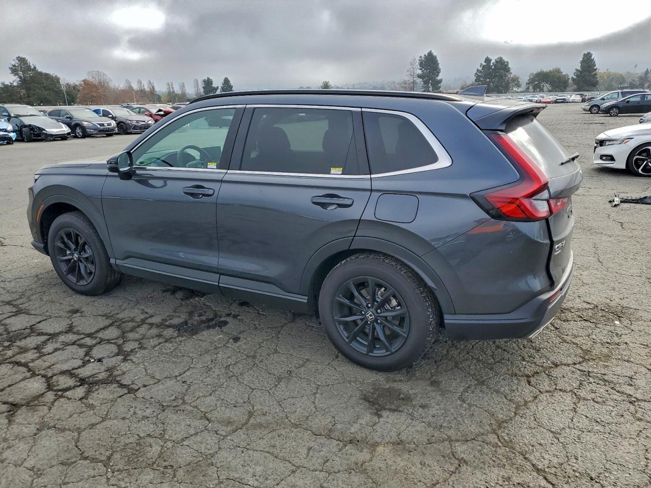 2025 HONDA CR-V SPORT photo 2